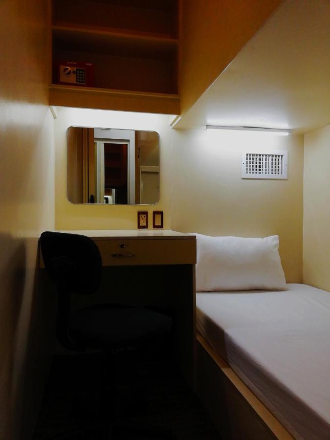 Subic Bay Hostel Olongapo Exterior foto